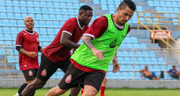 Delegação do Imperatriz embarca para partida contra o Botafogo-PB