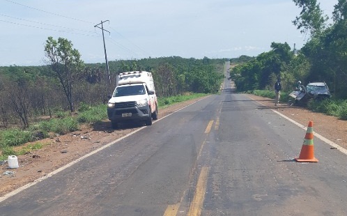 Duas mortes por colisão frontal em rodovias no interior