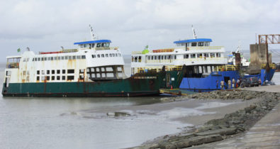 Fiscalização em ferry boats e rodoviária é realizada para garantir segurança