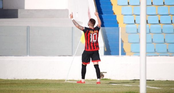 Moto e River lutam por classificação antecipada