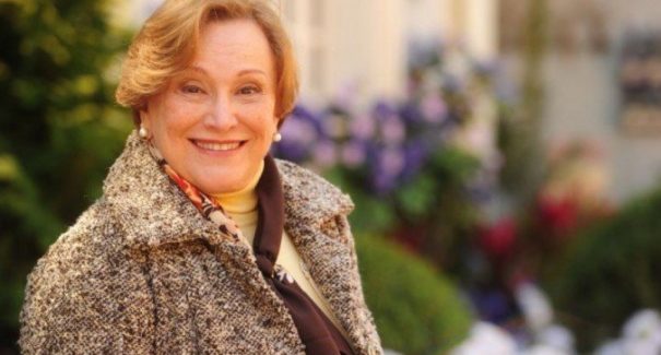 Atriz Nicette Bruno está internada em estado grave