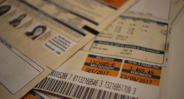 Bandeira amarela: consumidor vai pagar menos na conta de luz em 2021