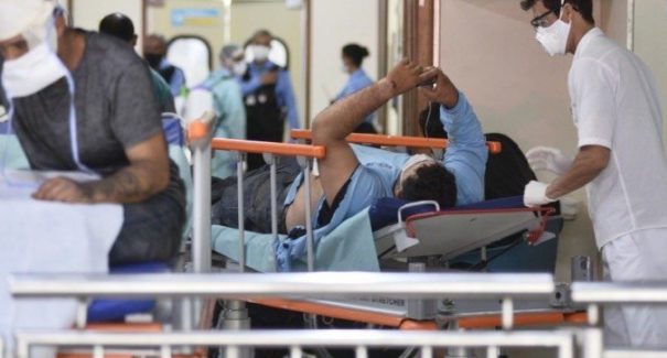 Segunda onda apresenta mesmos problemas: alta de casos e colapso em hospitais