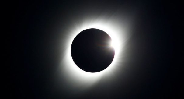 Brasil terá eclipse solar parcial hoje, entre meio dia e 15h