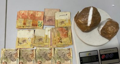Polícia Civil encontra cocaína dentro de carro apreendido em pátio de delegacia