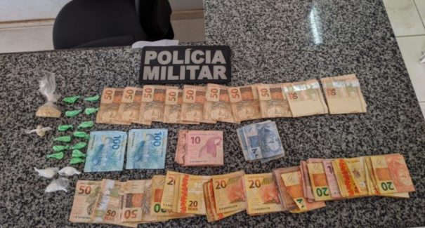 Traficante é presa com mais de R$ 2 mil e drogas em São Bento, MA
