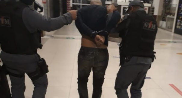 Homem é preso após tentar furtar joalheria em São Luís