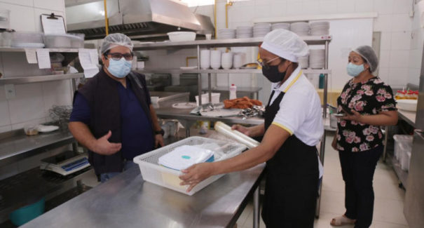 Controle da Covid-19: Restaurantes são alvos de fiscalização sanitária