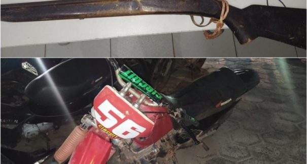 Força Tática da PM recupera motocicleta roubada e apreende armas de fogo