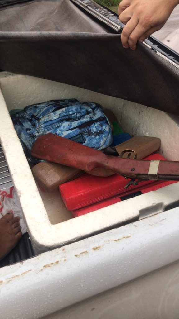 Dupla é presa portando 18 KG de maconha em barco de pesca no Maranhão