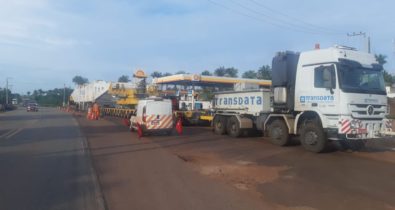 Mega turbina segue em transporte pela BR-135; confira localização