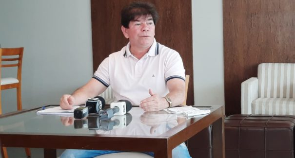 Adauto Carvalho anuncia renúncia do cargo de presidente do Imperatriz
