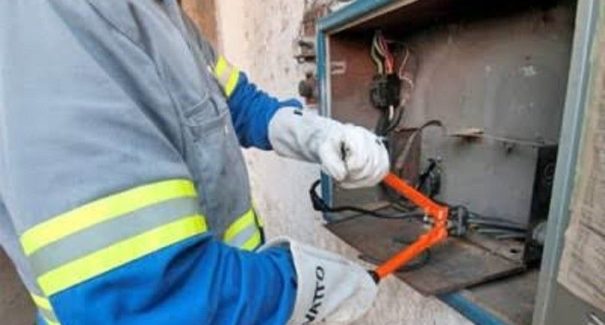 Corte de água e luz não pode ser realizado na sexta-feira