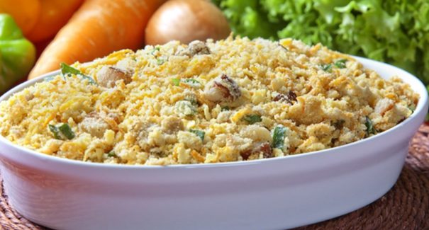 Aprenda a fazer farofa deliciosa para ceia de natal