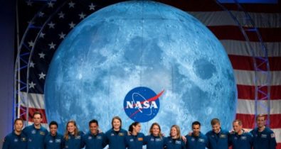 Mulher fará parte do time astronautas que pousará na Lua em 2024