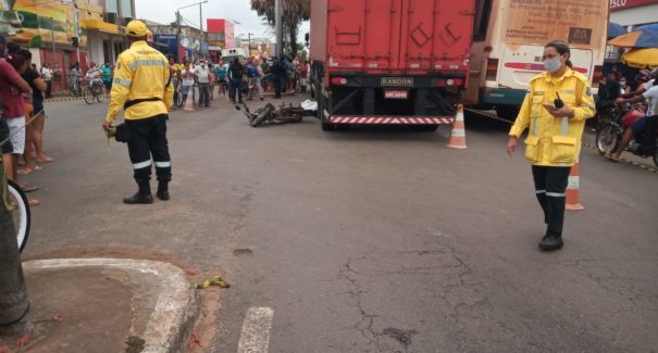 Colisão de veículos resulta em óbito de duas pessoas em Timon