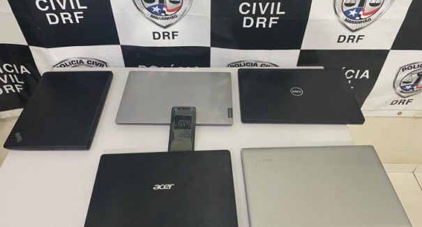 Apreendidos notebooks e celular roubados anunciados em plataforma de venda