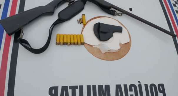 Homem é preso pelo uso de arma de fogo em Vargem Grande