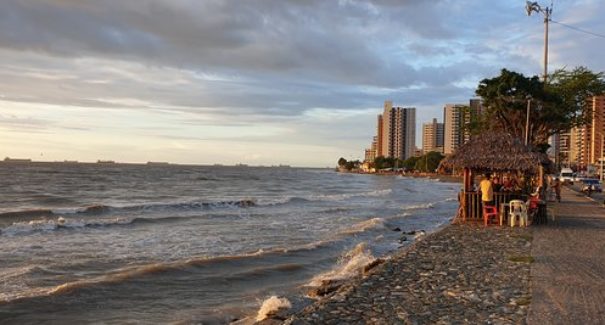 Laudo aponta que 17 pontos de praias na Grande São Luís estão próprios para banho