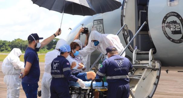 Mais 11 pacientes de Manaus chegam ao Maranhão