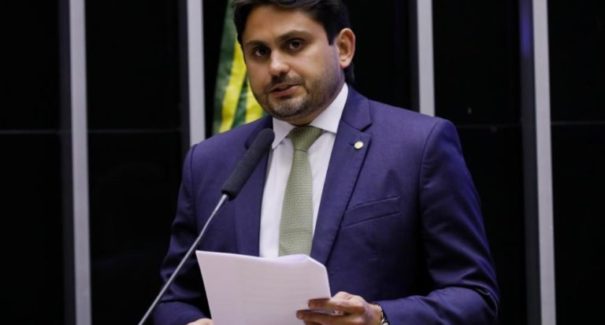 Conselho de ética vai analisar amanhã processo contra Daniel Silveira