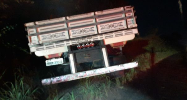 Colisão entre motocicleta e caminhão causa uma morte em Caxias