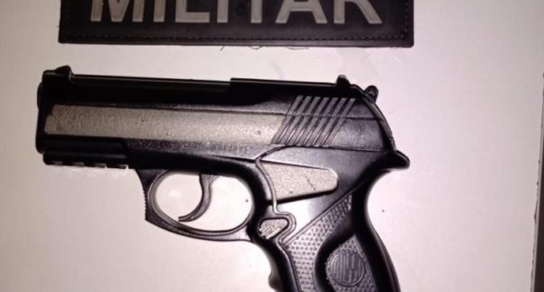 Simulacro de arma de fogo é apreendido no centro de São Luís