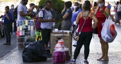 Intenção de consumo das famílias cresce 0,6% em março