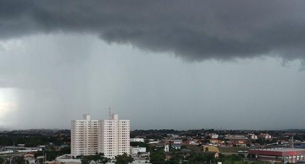 Ventos fortes e chuva marcam previsão do tempo no Nordeste neste sábado