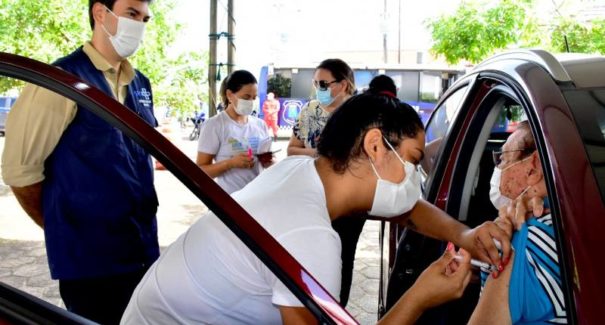 Vacinação de idosos continua neste fim de semana
