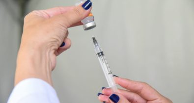 Vacinação de idosos de 71 anos ocorrerá normalmente nos dias 26 e 27 de março