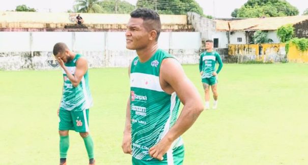 Ex-Tuna Luso, atacante Clebson Feijão chega para reforçar o Moto Club