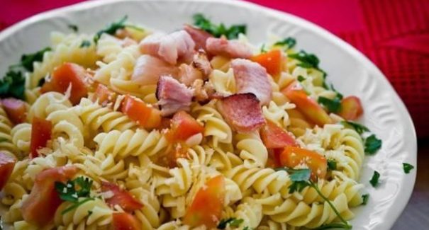 Saiba como fazer macarrão de forno