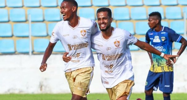 Com ‘garçom’ Márcio Diogo, Pinheiro bate São José e está perto das semifinais do Maranhense