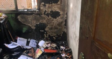 Incêndio atinge residência na rua São Pantaleão, no bairro Madre Deus