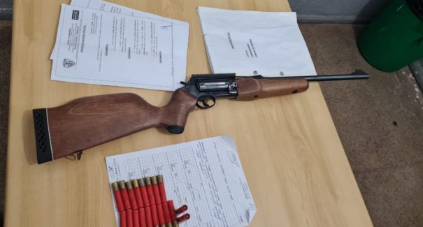 Espingarda é apreendida em fiscalização da PRF no interior do Maranhão