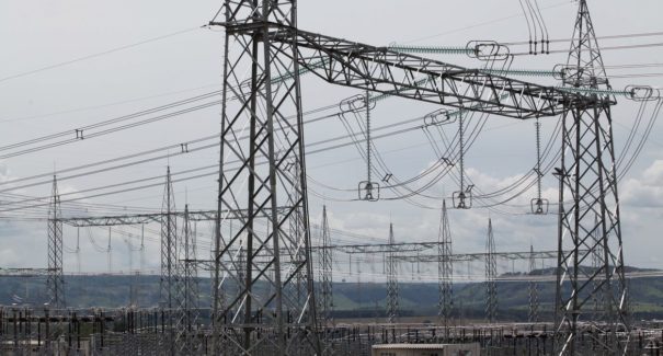 Hidrelétricas do Brasil enfrentam secas prolongadas e alertam para riscos no sistema elétrico