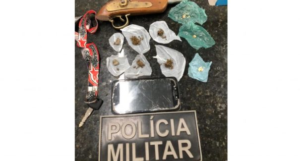 Criminosos são presos com posse de armas e drogas em Arari