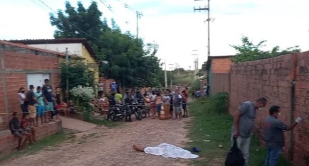 Jovem é morto a tiros em Timon