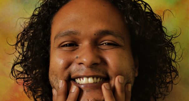 Celebrando 10 anos de carreira, Heriverto Nunes lança a inédita “Sol e Mar”