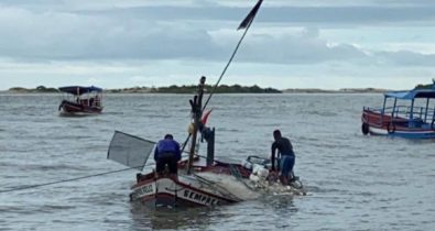 Vídeo: Pescadores tem seus barcos alagados no município de Raposa