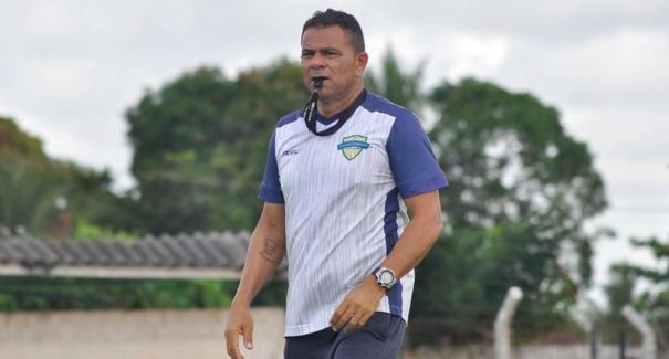 Carlos Ferro é o novo técnico do Moto Club para o restante da temporada