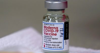 Vacina da Moderna contra covid-19 é liberada para uso emergencial