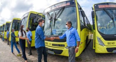 Prefeitura de São Luís entrega 28 ônibus para o transporte coletivo da capital