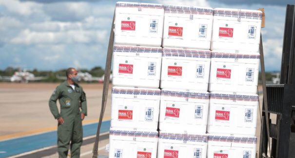 Mais de mil doses de vacinas vencidas foram aplicadas no Maranhão, segundo Folha de S. Paulo