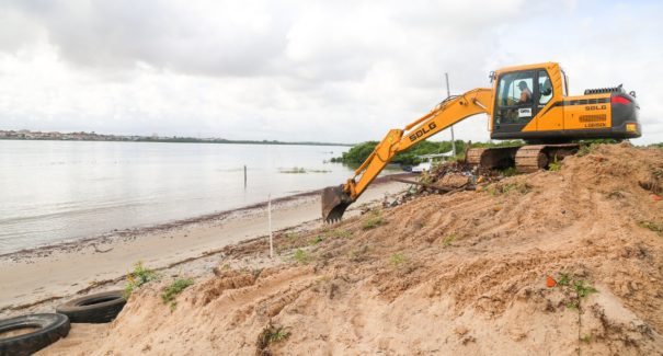 Ordem de Serviço para urbanização da Praia do Bonfim é assinada