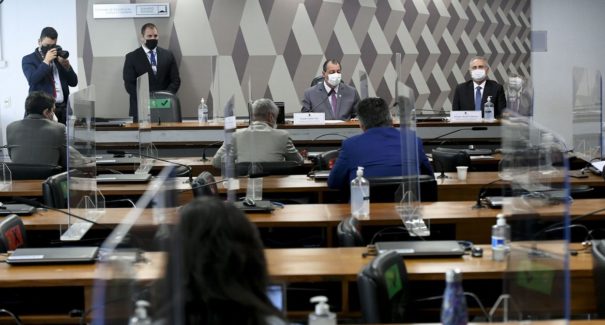 CPI suspende trabalhos e quer condução coercitiva de empresário