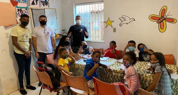 Federação Maranhense de Surf entrega alimentos para Instituição Social na Divinéia