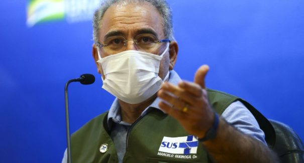 Crianças terão doses de vacina se forem incluídas no PNI, diz ministro