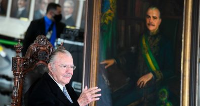 Presidência do Senado presta homenagem aos 90 anos de José Sarney